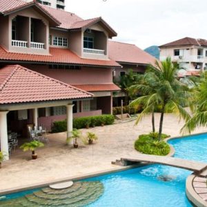 Lone Pine Resort