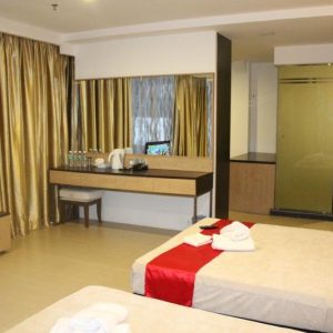 T Hotel Jalan TAR