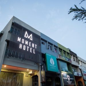 Moment Hotel