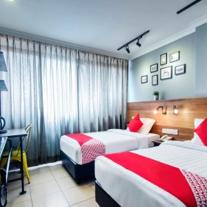 OYO 761 City Hotel